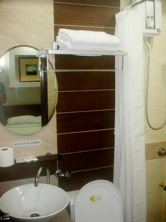 Roxas Midtown Hotel Roxas City Quarto foto