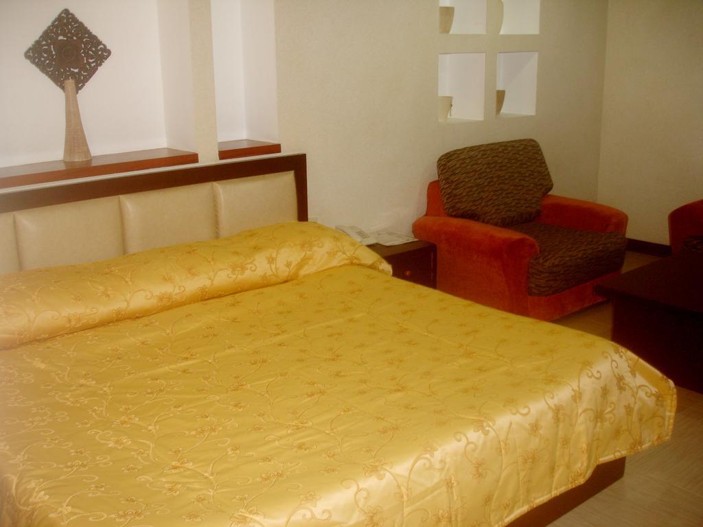 Roxas Midtown Hotel Roxas City Quarto foto