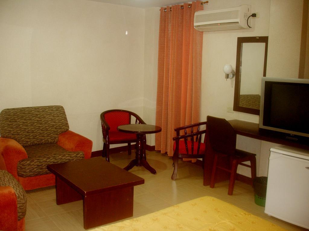 Roxas Midtown Hotel Roxas City Quarto foto