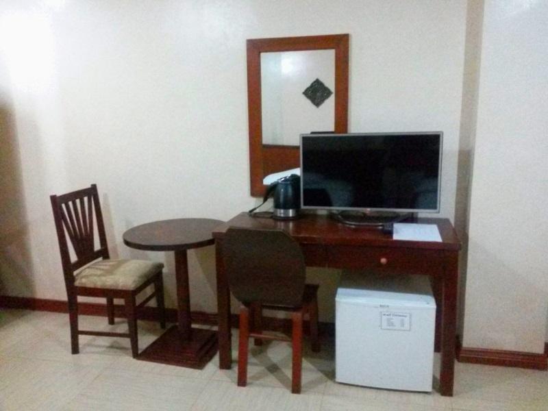 Roxas Midtown Hotel Roxas City Exterior foto